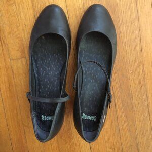 Camper shoes, black leather, size 42. Small comfortable heel, 2".
